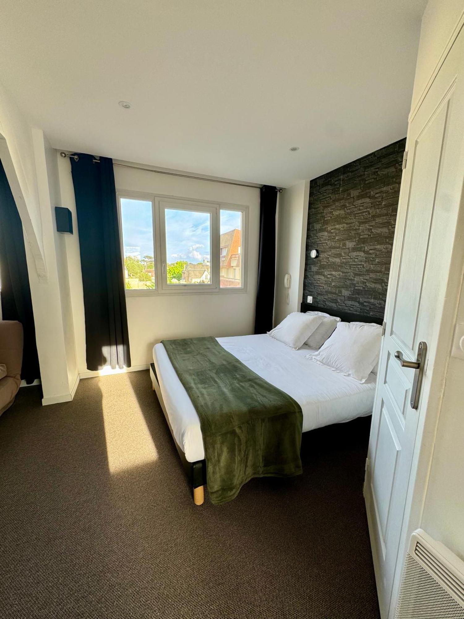 Le Clos Normand Saint-Aubin-Sur-Mer  Luaran gambar